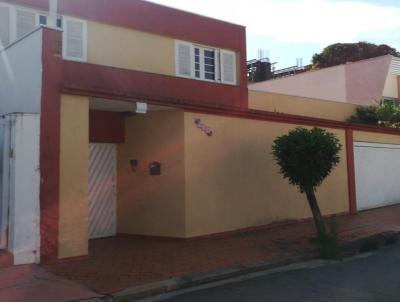 Casa para Venda, em Bragança Paulista, bairro Centro, 3 dormitórios, 4 banheiros, 2 suítes, 8 vagas